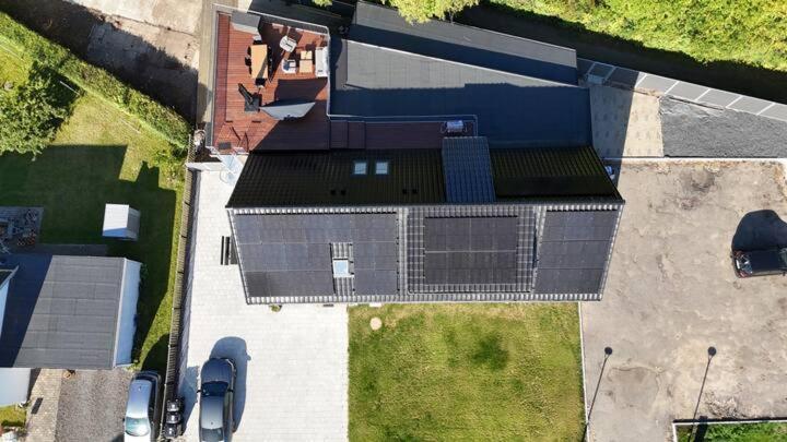 Villa Charming House For 11 Persons In With Luxury Rooftop Deck & Free Parking Odense